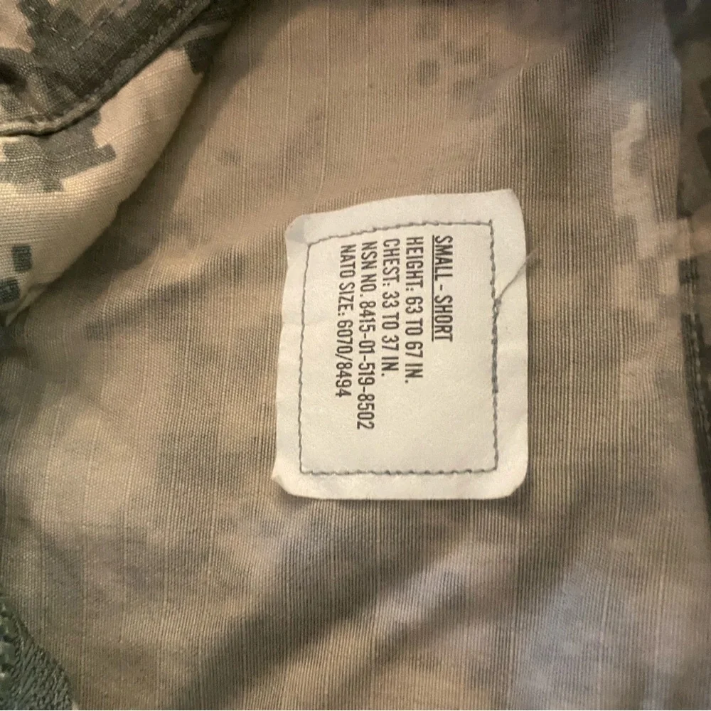 US Army Vintage Digi Camo Combat Jacket small short